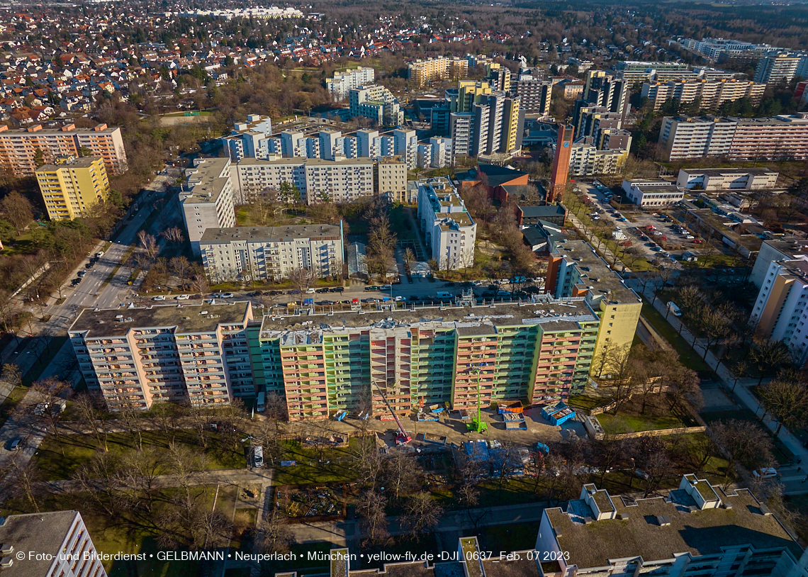 07.02.2023 - Luftbilder von der Sanierung in der Kurt-Eisner-Straße in Neuperlach